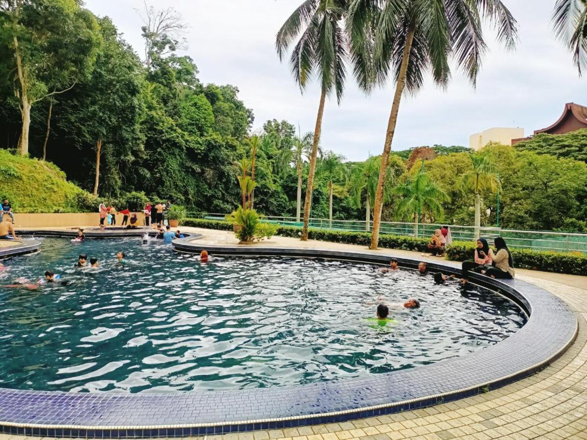 Cheap & Good At Sri Sayang Apartment *
