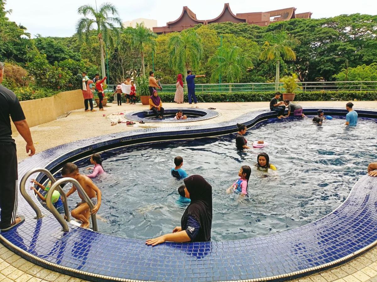 Cheap & Good At Sri Sayang Apartment *