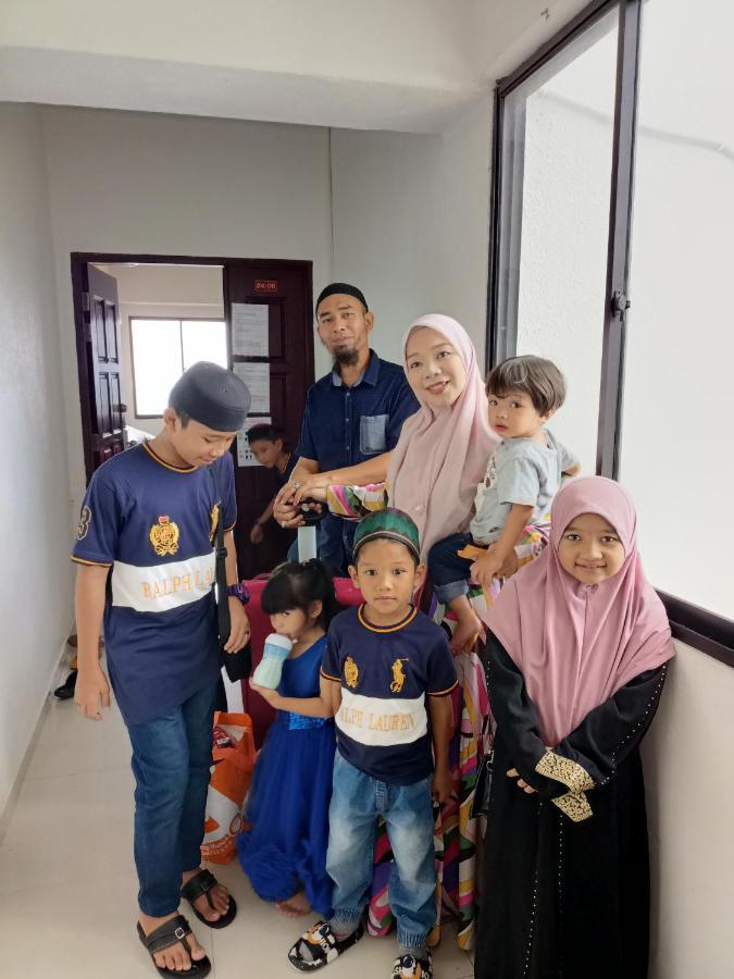 Cheap & Good At Sri Sayang Apartment Batu Ferringhi