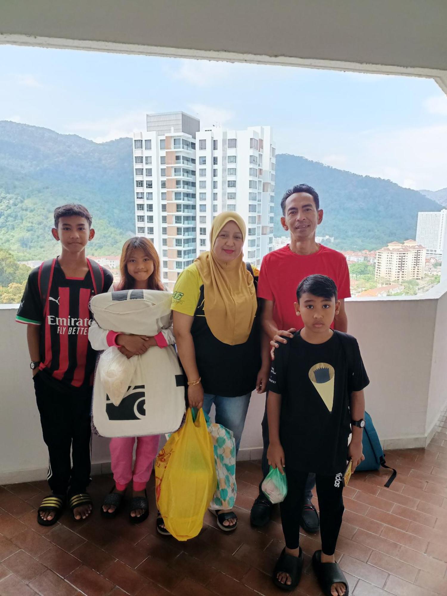 Cheap & Good At Sri Sayang Apartment *